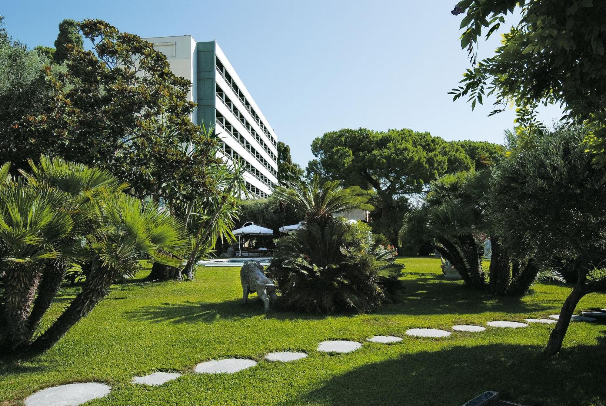 Grand Hotel Del Mare Resort & Spa Bordighera Exterior photo